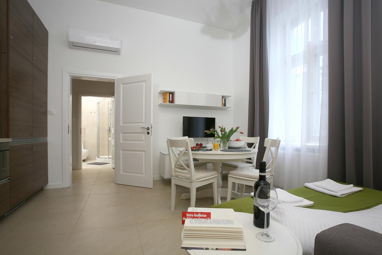 As Smart Apartment Old Town Красков Екстериор снимка